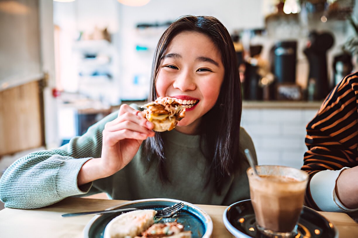 Lively Cafes & All-Day Eateries
