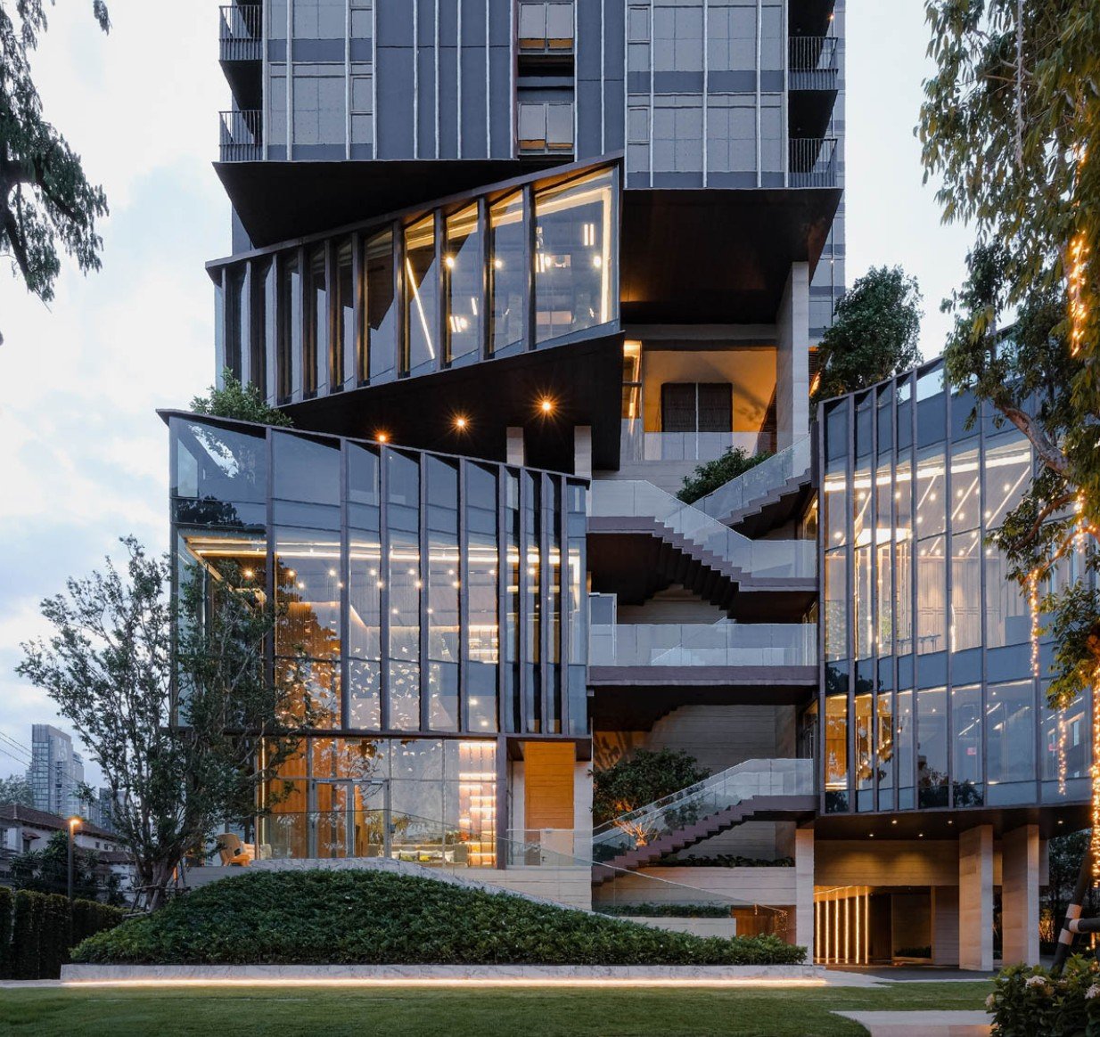 Rhythm Ekkamai Estate The New Contender